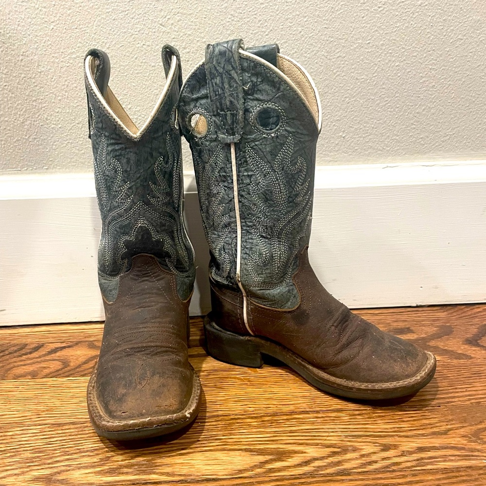 Old West Cowboy Boots, size 8.5